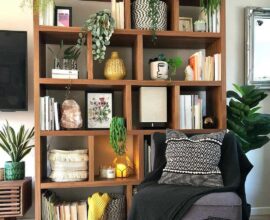 How to decorate built in living room shelves